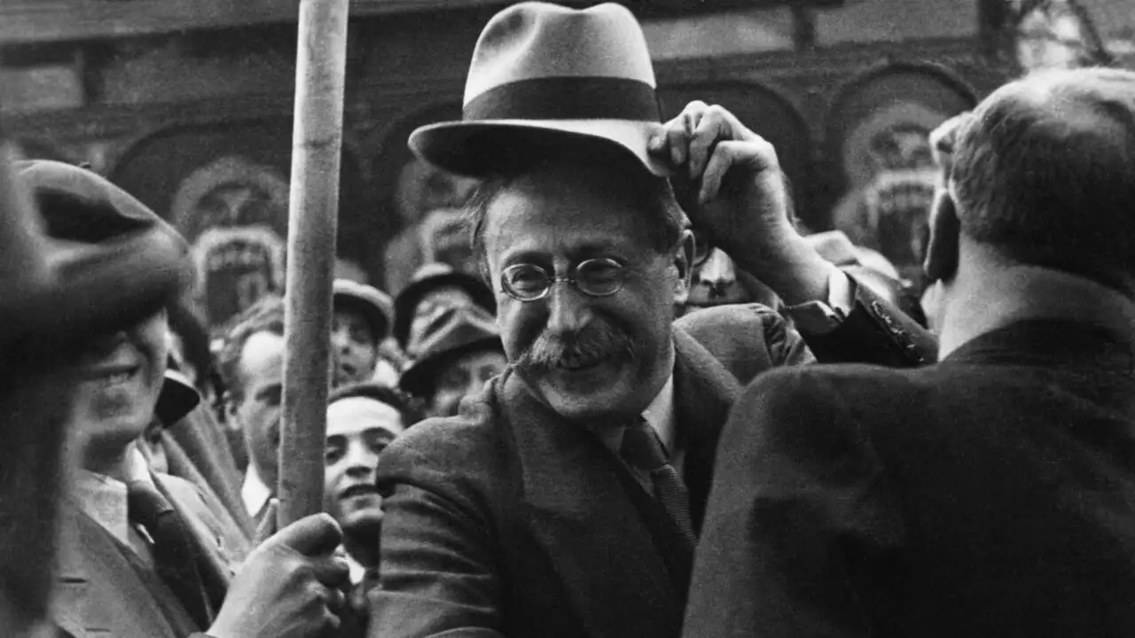 Face à l'histoire : Léon Blum, une vie héroïque - La naissance d'un leader – image d’arrière-plan