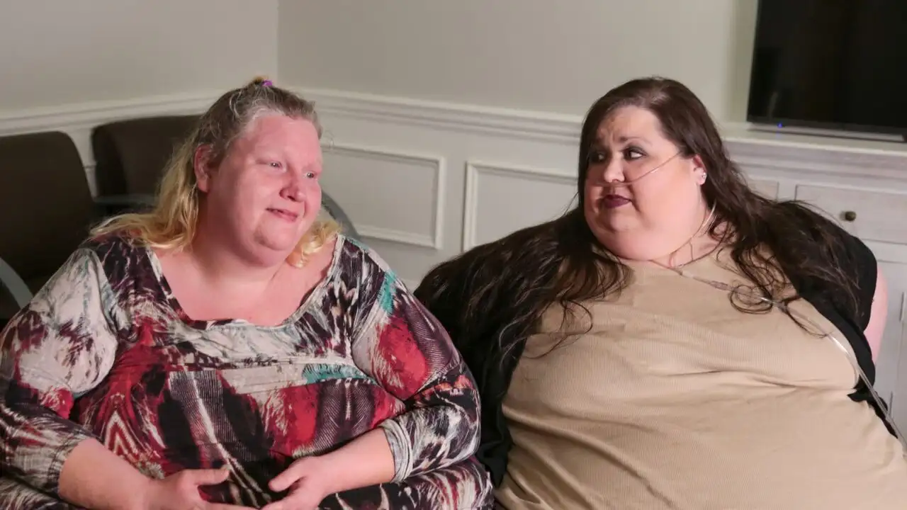 Extra large - Saison 2 - Je vais poser problème – image d’arrière-plan