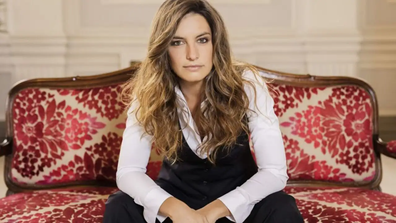 Endométriose : le combat continue avec Laëtitia Milot – image d’arrière-plan