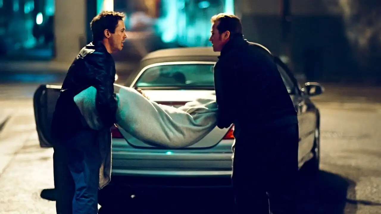 Kiss Kiss Bang Bang - Episode 01 – image d’arrière-plan