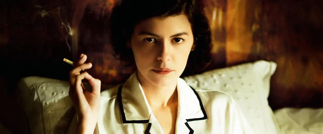 Coco avant Chanel - Avant d'être la célèbre mademoiselle… – image d’arrière-plan