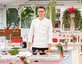 Le meilleur pâtissier - Saison 13 - Adopte un cake – affiche