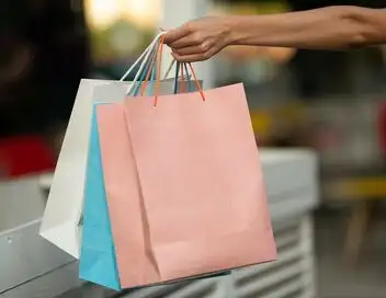 Capital - Shein - Temu : ce que nous cachent les géants du e-commerce – affiche